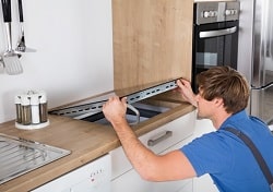 Как выбрать индукционную варочную панель: плюсы и минусы устройств, какая посуда подходит, а также как подключить